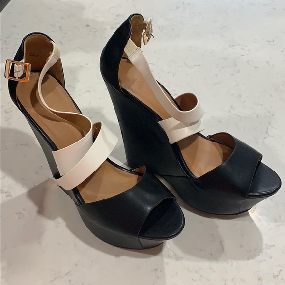 Beau & Ash wedge heels - Picture 3 of 3